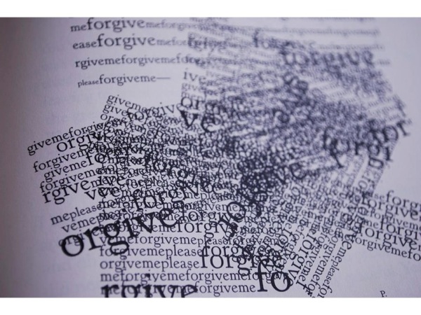 Slide49.jpg Photograph of the text of House of Leaves